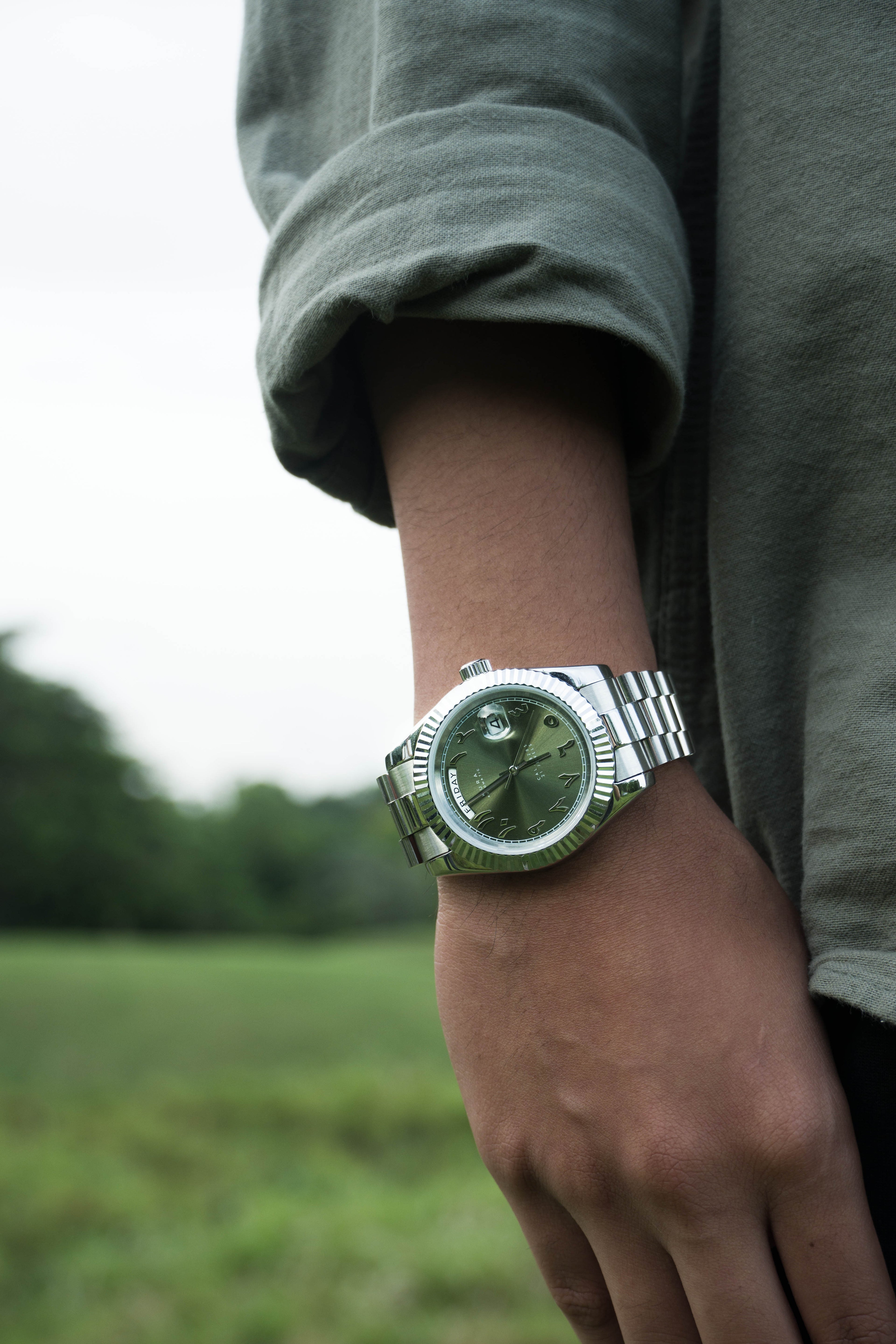 Kura "Grand-Date" Sage Green